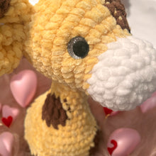 Load image into Gallery viewer, Giraffe Plushie Amigurumi
