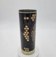 Load image into Gallery viewer, Queen Bee
