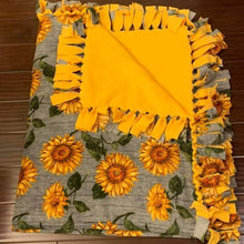 Load image into Gallery viewer, Sunflower Fleece Throw
