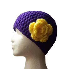 Load image into Gallery viewer, Beanie with flower
